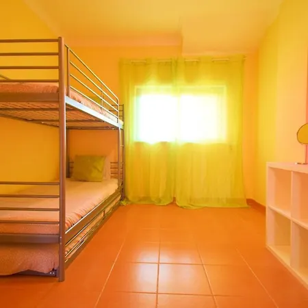 Spacious Close To Everything! * Albufeira